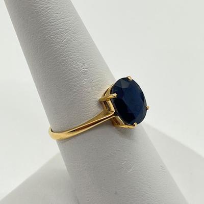 LOT 138: Blue Sapphire 14K Gold Ring - Size 7.5 - 2.31 gtw