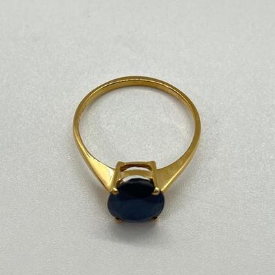 LOT 138: Blue Sapphire 14K Gold Ring - Size 7.5 - 2.31 gtw