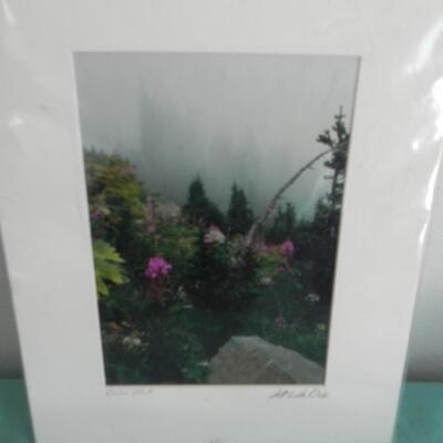 SIGNED PHOTO AND PORCELIAN FLOWERS