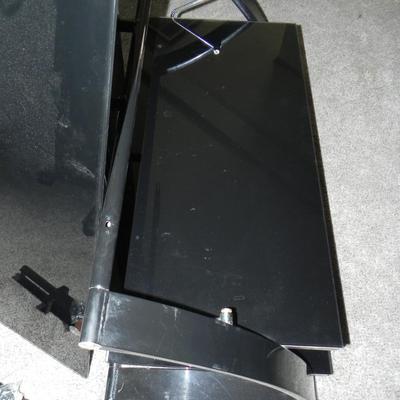 VERY NICE THREE TEIRED MEDIA STAND GLASS SHELVING
