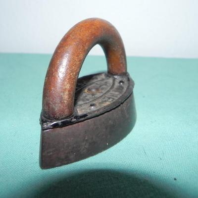 VINTAGE WOODEN MUSIC BOX AND CAST IRON CLOTHES IRON