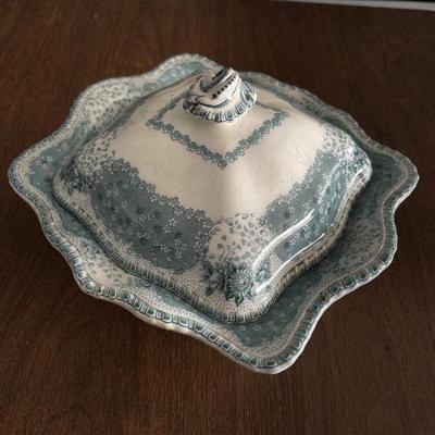 Doulton Burslem "Oriel" Covered Server