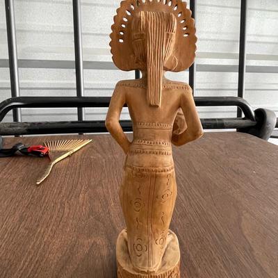 South American carved statue / Mayan woman