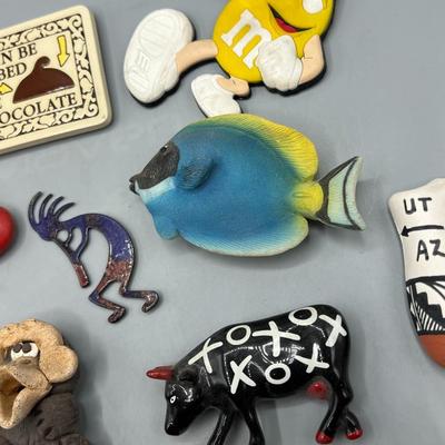 Lot of Retro Miscellaneous Collectible Souvenir Refrigerator Magnet