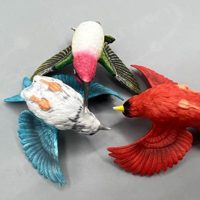 Lot of Colorful Ceramic Clay Hanging Wild Bird Hummingbird Red Robin Ornament Figurines