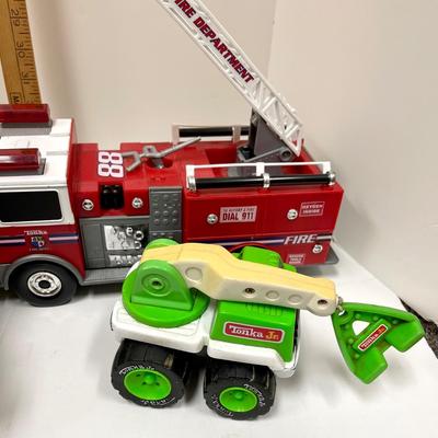 Tonka toy lot fire truck tow truck dump truck