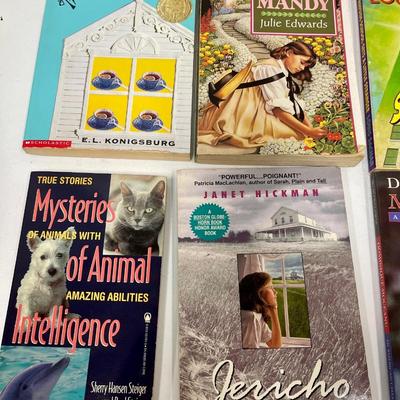 Book Lot - 6 kid's children's books - young readers