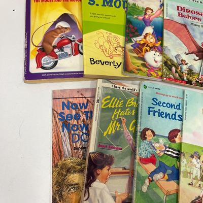 Book Lot - 8 Children's Kids Early Reader Chapter books
