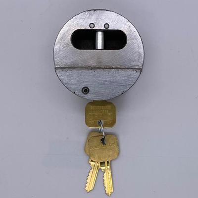 Master Lock Puck-Style Hidden Shackle Padlock