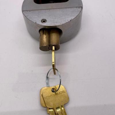 Master Lock Puck-Style Hidden Shackle Padlock