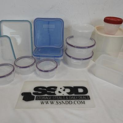 27 pc Kitchen Food Containers, "Snapware" 13 containers, 12 lids, 2 dividers