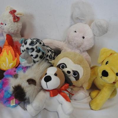 15 pc Stuffed Animals Toys Lot: Bunny, Campfire, Cats, Dogs