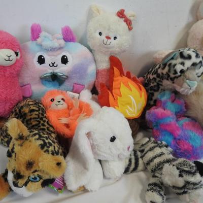 15 pc Stuffed Animals Toys Lot: Bunny, Campfire, Cats, Dogs