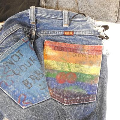 5 Pairs Jeans/Pants sizes Small, 4, 28: RSQ, Rustler, Wild Fable, Almost Famous