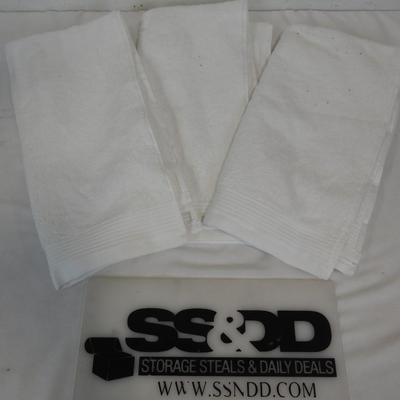 3 White Hand Towels by Filid-oro 15"x30" New Condition
