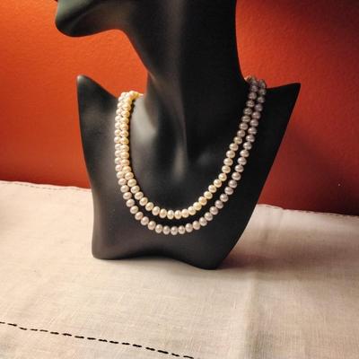 Pink And Lavender Double Strand of 7 mm Pearls With 14 Solid Gold Clasp
