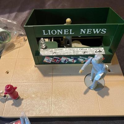 Lionel electronic trains "0" and "027" Gauge animated newstand