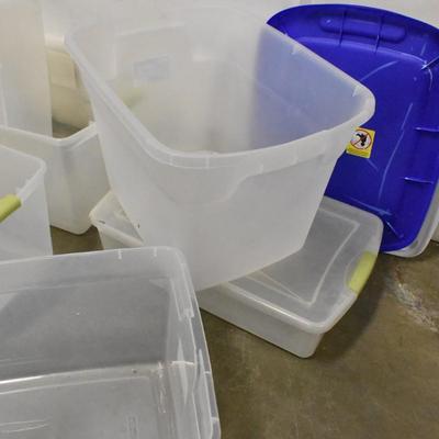 6 Clear Plastic Bins, With Lids