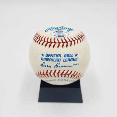 BOB HALE AUTHENTICATED SIGNED BASEBALL