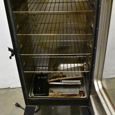 Masterbuilt Smoker, Doesn't Seal Fully, Works