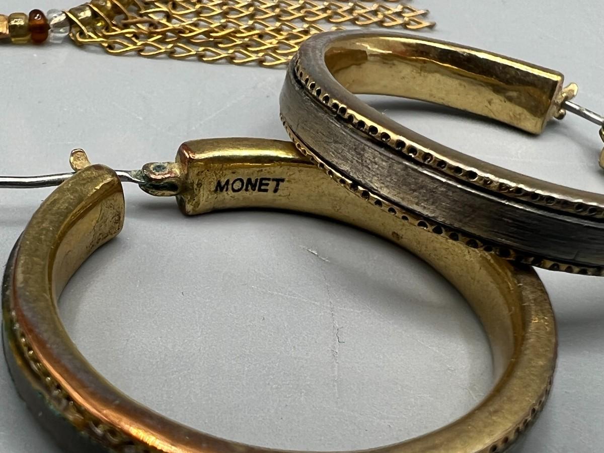 Retro Gold Tone Metal Hoop Dangling Earrings | EstateSales.org