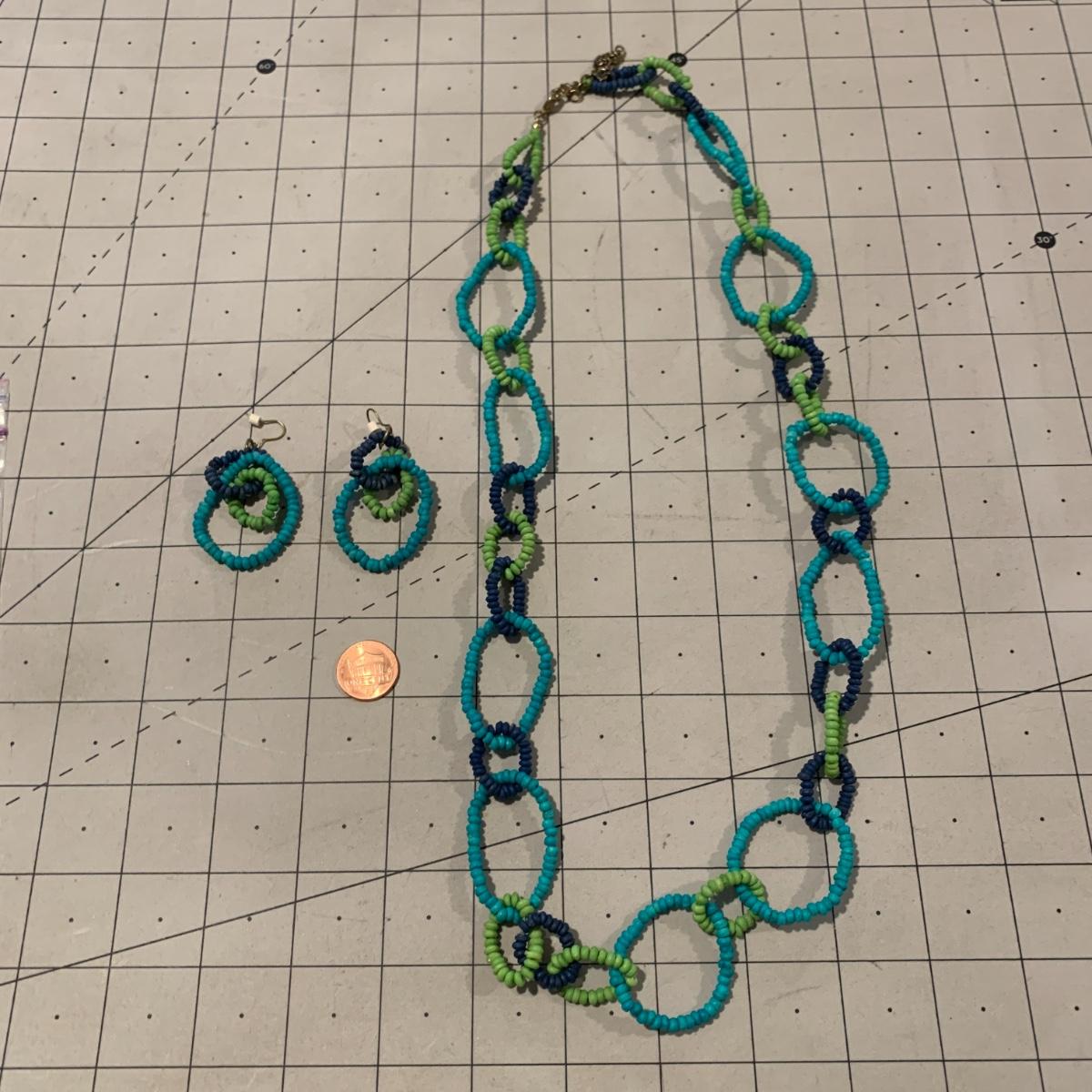 #307 Blue and Green Loop Necklace + Earrings-G17 | EstateSales.org