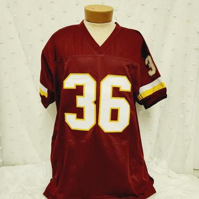 JSA AUTHENTICATED DJ SWEARINGER SIGNED FOOTBALL JERSEY