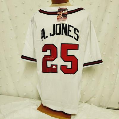 JSA AUTHENTICATED #25 ANDRUW JONES "CURACAO KID" ATLANTA BRAVES SIGNED JERSEY