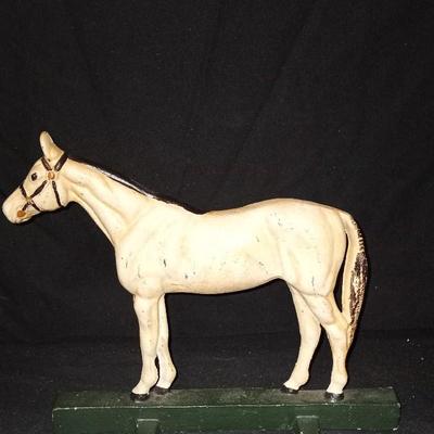 METAL HORSE DOORSTOP AND WOODEN SIGN