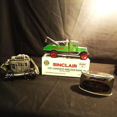 SINCLAIR 1931 HAWKEYE WRECKER BANK-STAGECOACH AND FIRST NATIONAL BANK