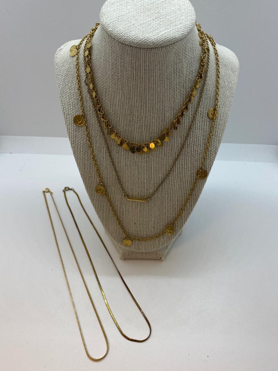 LOT 116: Simple Gold Tone Necklaces & Chains | EstateSales.org