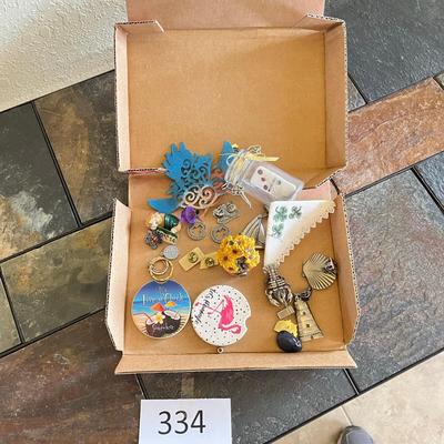 Flat of odds & ends