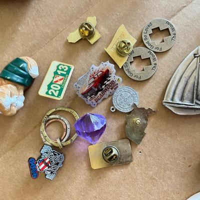 Flat of odds & ends