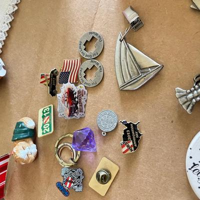 Flat of odds & ends