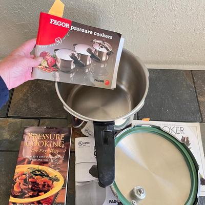 Pressure Cooker w/ manual & booklets