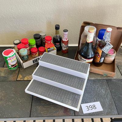 Spices & spice shelves