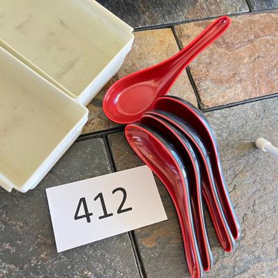 Kitchen ware items