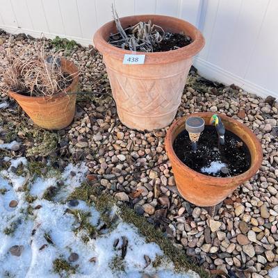 Terra Cotta & plastic flower pots