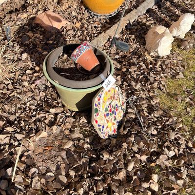 Flower Pots & Yard art