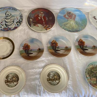 Collectorâ€™s Plates Lot 2