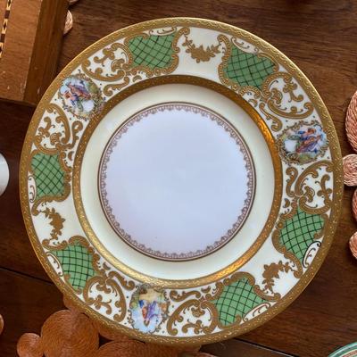 13 - Antique Royal Bavarian Hutschenreuther selb Plates 
