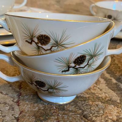 Lenox China Pine Pattern - 12 piece place setting - No chips or wear 