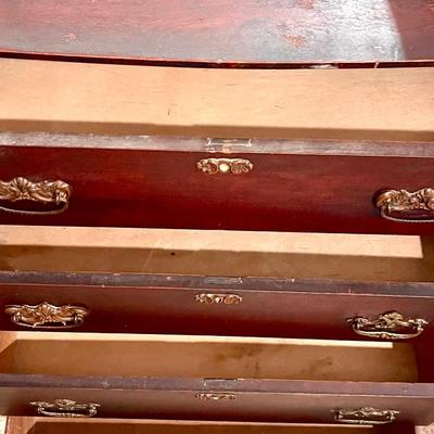 Vintage Chest of drawers
