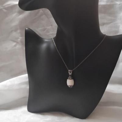 Gorgeous Vintage Moonstone 925 16" Necklace