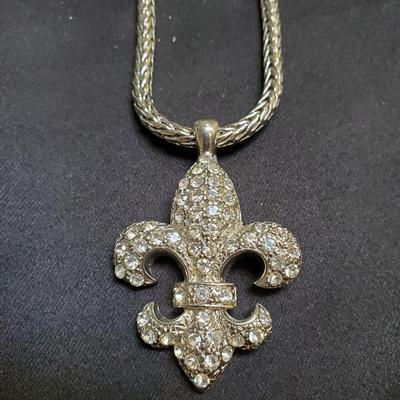 Fleur-de-lis Necklace