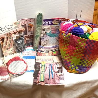 CRAFT BOOKLETS-YARN AND STICHERY ITEMS