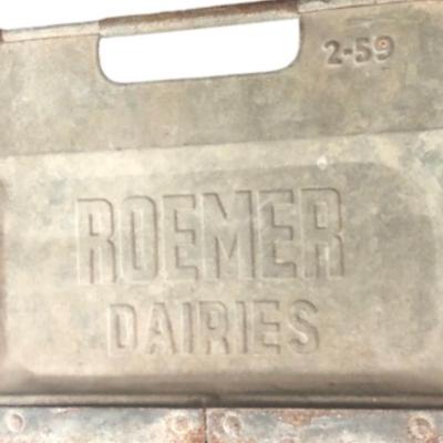 Walker Roemer Dairies milk carrier plus VTG hogshead cheese cups