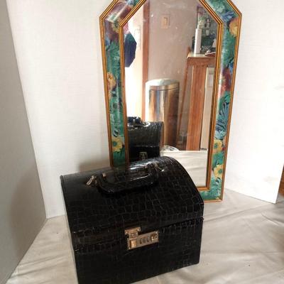 CARRY CASE-COLLECTABLE TRINKET BOXES-AND MORE