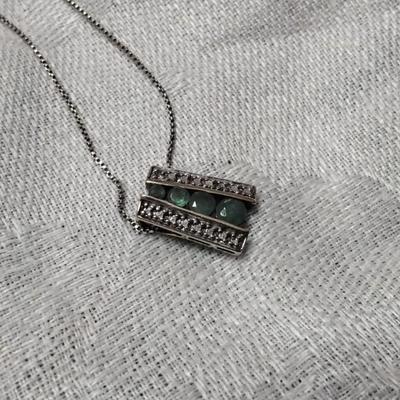 Gorgeous Vintage Ross Simons Jade and Diamond 16" Italian 925 Necklace