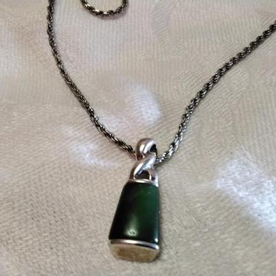 Beautiful Vintage Jade 19" 925 Necklace